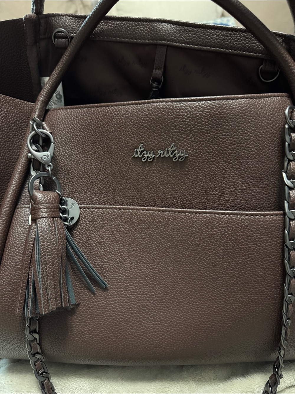 Itzy Ritzy Boss Tote Espresso - Picture 2 of 8
